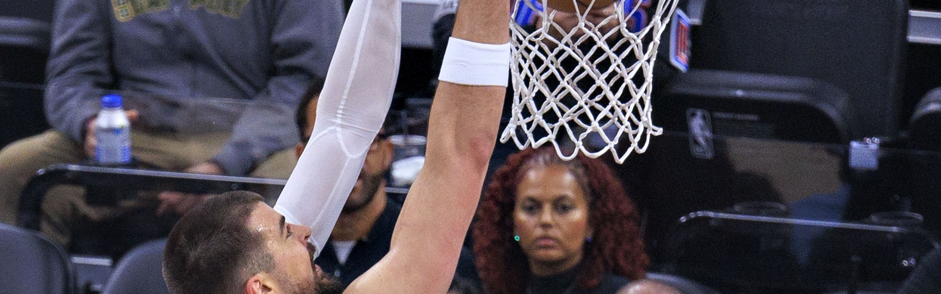 快船此前拒绝绿军对祖巴茨报价：安芬尼·西蒙斯+1首轮+1互换