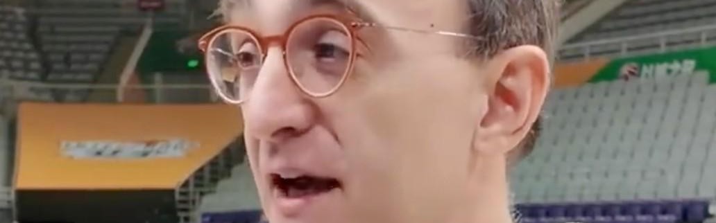 篮球赛事-乌戈：杨鸣的离开对辽宁是巨大的损失，他是这里的传奇